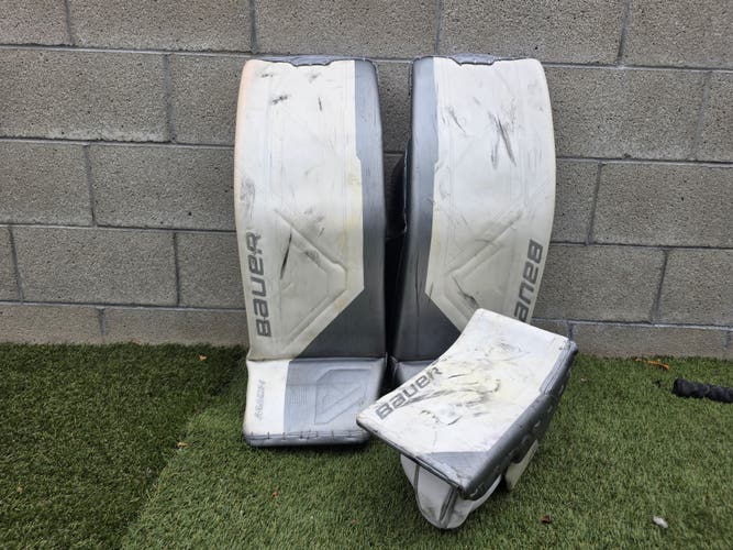 Bauer Mach Medium 34+1 Senior Goalie Pads plus Blocker