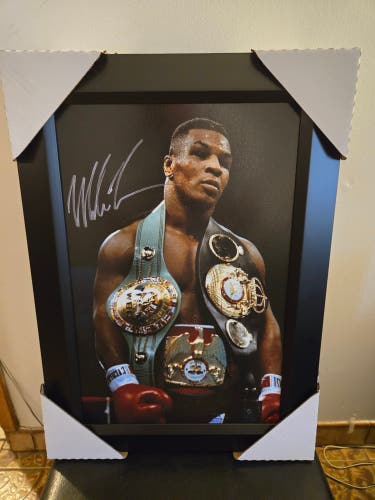 21x16 Textured Print Wall Art Frame Iron Mike Tyson Facsimile Autograph