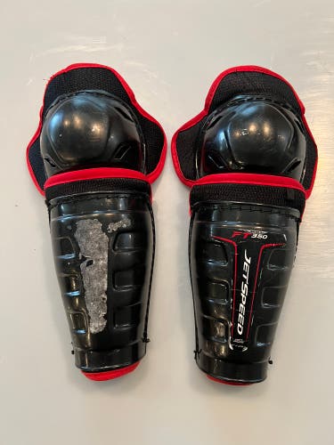 Youth CCM JetSpeed FT350 9" Shin Pads (Used)