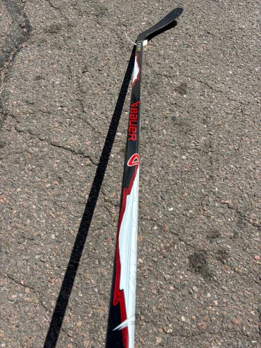 Intermediate Bauer Fly 40 Hockey Stick Right Handed P92 55 Flex (Used)