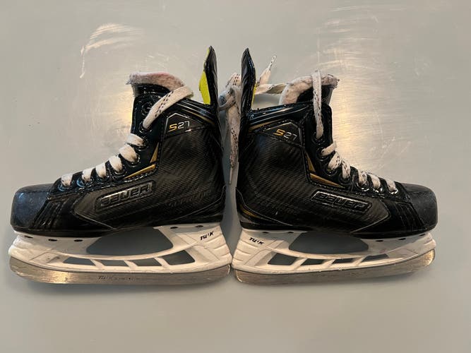 2018 Bauer Supreme S27 Hockey Skates Regular Width 12 (Used)