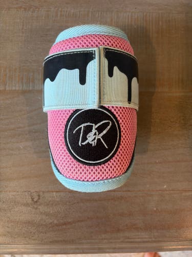 Pink Junior Elbow Protection (Used)