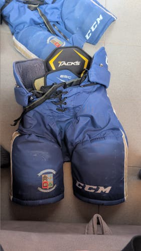 Small Senior CCM Tacks 65c Hockey Pants (Used)
