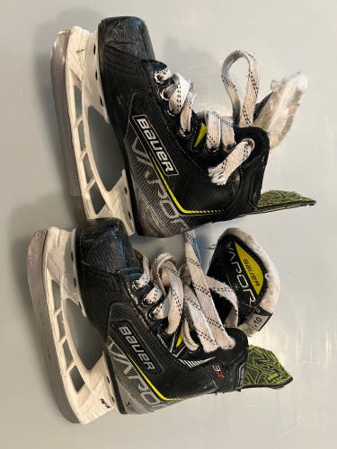 2021 Bauer Vapor 3X Hockey Skates Regular Width 10 (Used)