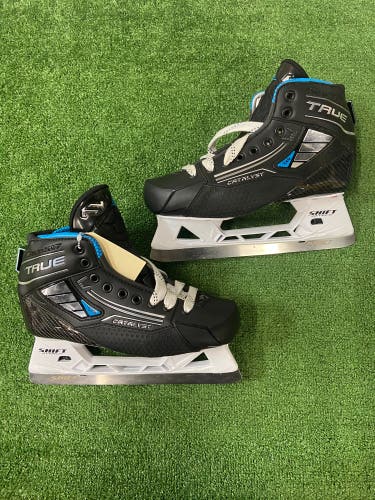 True Catalyst 7x4 Hockey Goalie Skates | Senior Size 7.5 (Regular)