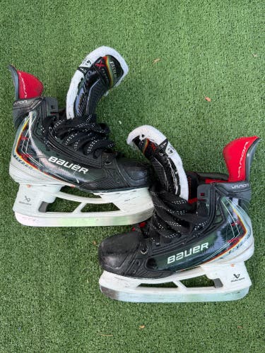 Bauer Vapor FlyPro Hockey Skates | Size 4.5 Fit 1