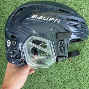 Small Bauer Re-Akt 85 Helmet