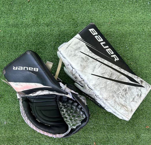 Senior Bauer Vapor Hyperlite 2 Regular Goalie Glove & Blocker