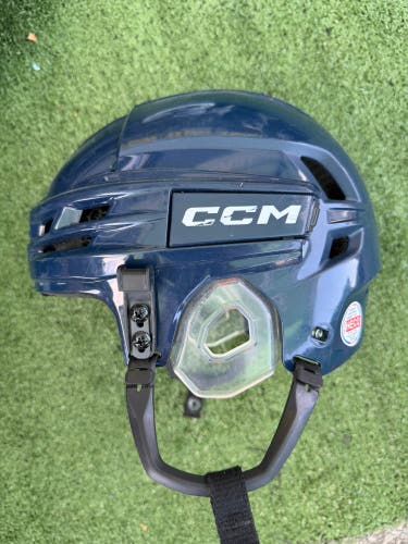 Small CCM Tacks 720 Helmet