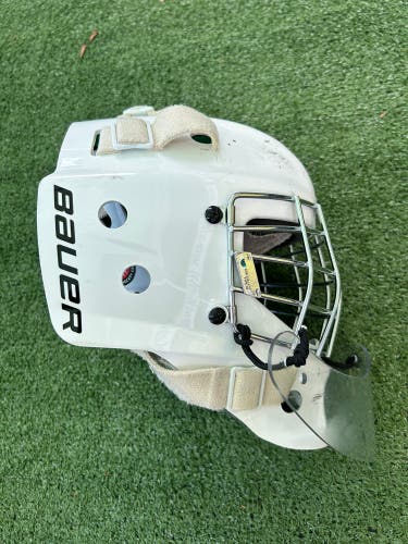 Youth Bauer NME 4 Goalie Mask