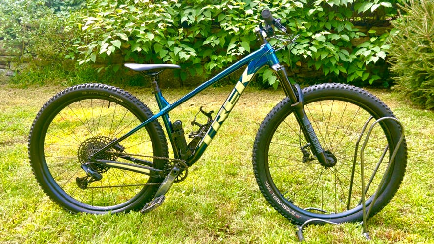 2024 Trek Roscoe 8 Mountain Bike M (Used)