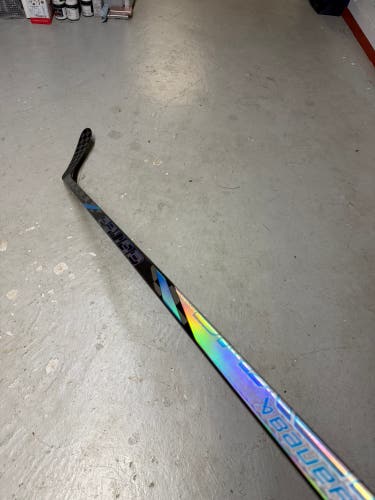 Senior Bauer Nexus Tracer Right Handed Hockey Stick P28 87 Flex (Used)