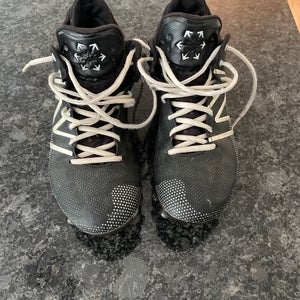 Black Men's 7 New Balance Freeze Mid Top Molded Cleats (Used)