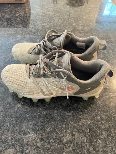 Gray Men's Size M 5.0 (W 6.0) Adult New Balance Freeze Low Top Molded Cleats (Used)