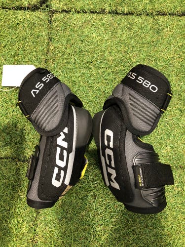 Junior Small CCM Tacks AS 580 Elbow Pads (Used)