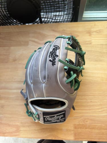 2024 Rawlings Heart of the Hide R2G RH Infield Baseball Glove 11.5" (Used)
