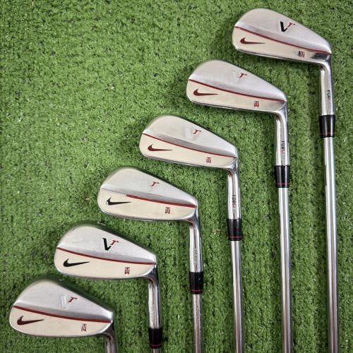 READ Nike Victory Red VR Tiger Woods TW Blade Iron Set 5-PW Stiff/Extra Stiff