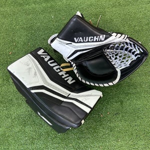Senior Vaughn SLR4 Pro Carbon Regular Goalie Glove & Blocker