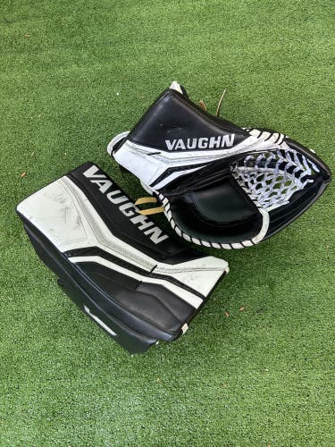 Senior Vaughn SLR4 Pro Carbon Regular Goalie Glove & Blocker