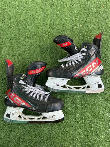 Senior CCM JetSpeed FT6 Pro Hockey Skates | Size 8