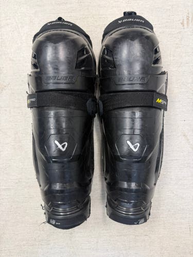 Intermediate Bauer Supreme M5 Pro 14" Shin Pads (Used)