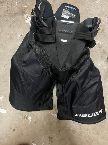 Intermediate Medium Bauer Flylite Hockey Pants (Used)