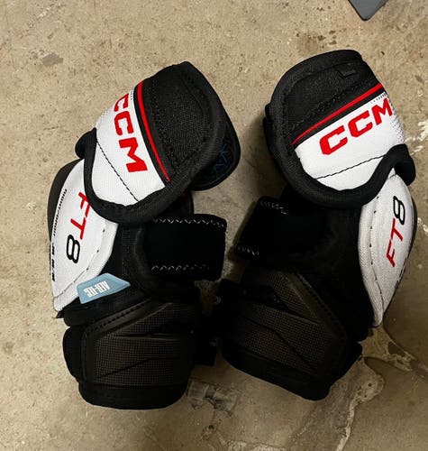 Junior Medium CCM JetSpeed FT8 Pro Elbow Pads (Used)