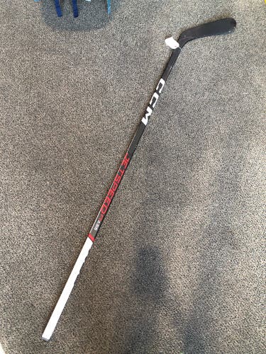 Intermediate CCM JetSpeed FT655 Hockey Stick Right Handed P29 65 Flex (Used)