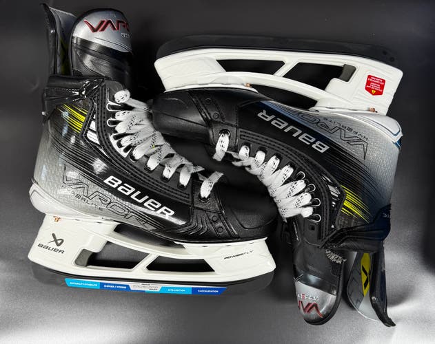 2021 Bauer Vapor Hyperlite 2 Hockey Skates Size 6.5 (New)