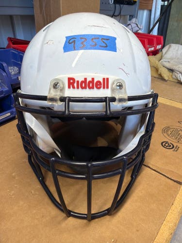 USED RIDDELL SPEED ICON ADULT HELMET - MEDIUM  - WHITE METALLIC