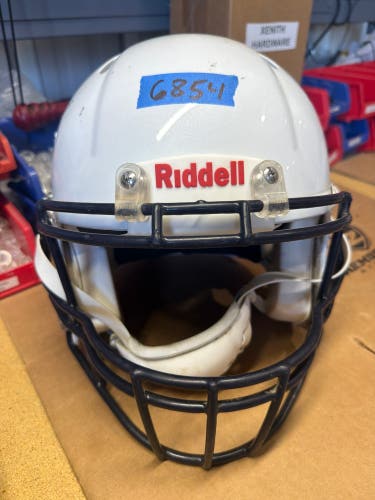 USED RIDDELL SPEED ICON ADULT HELMET - MEDIUM  - WHITE METALLIC