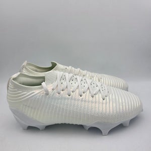 Under Armour Blur Pro Football Cleats Mens Size 8.5 White Iridescent 3028220-100