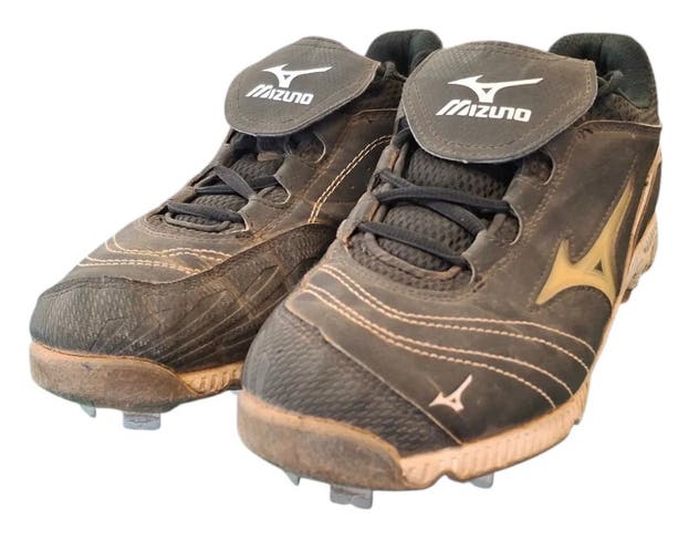 Black Women's Size M 8.0 (W 9.0) Adult Mizuno Metal Cleats (Used)