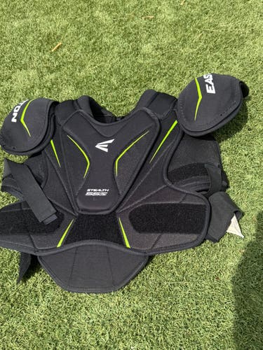 Men's Large Senior Easton Stealth Shoulder Pads (Used)