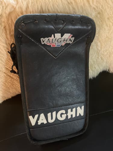 Vintage Vaughn Legacy Regular Blocker B 2070