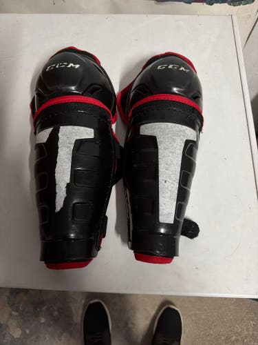 Youth CCM 10" Shin Pads (Used)