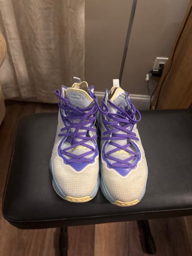 Men's 7Y (Big Kids / Youth) Youth Nike Shoes (Used)
