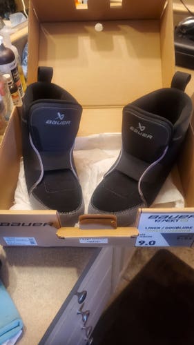 Size 9 Bauer Konekt 2 Liners Goalie Skate Liner (New)
