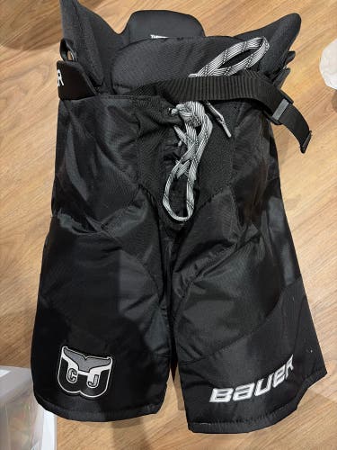 Youth Large Bauer Hockey Pants (Used) with CT Whalers Patch