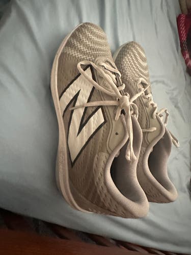 Men's New Balance Low Top Metal (New) NEVER WORN