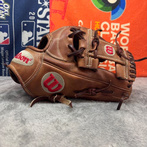 Wilson A2000 1787 RHT Baseball Glove 11.75" (Used)