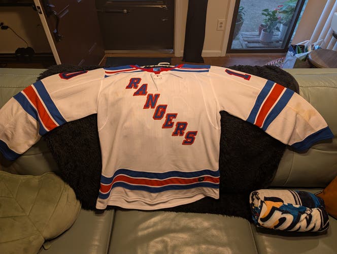 White Size 46 Men's Adidas Jersey (Used)