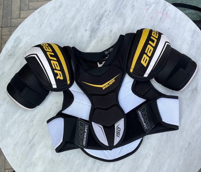 Small Senior Bauer Supreme 150 Shoulder Pads (Used)