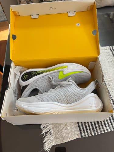 New Curry 12 Men's Size M 8.5 (W 9.5) Shoes (New)