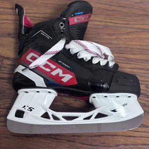2023 CCM JetSpeed Control Hockey Skates 6.5 Wide (New)