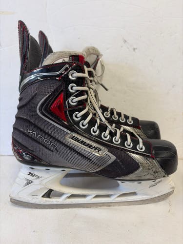 Black Bauer Vapor X60 Hockey Skates Regular Width 6.5 (Used)