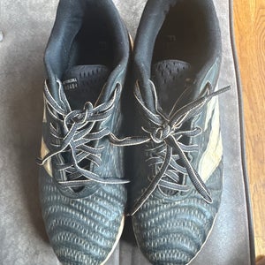 Black Men's Size M 10.0 (W 11.0) Adult New Balance Metal Cleats (Used)