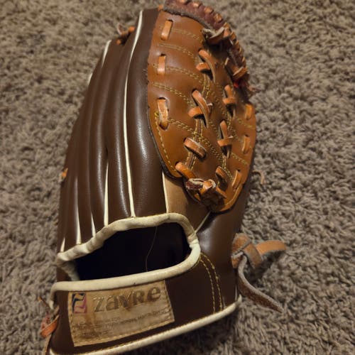 Zayre 8816 RH Infield Baseball Glove 11" Top Grain Steerhide Custom Built Vintage Glove
