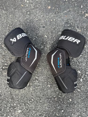 Senior Medium Bauer Vapor Volt Elbow Pads (Used)