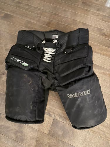 Senior Large 2025 Vaughn SLR4 Pro Carbon Hockey Goalie Pants (Used)